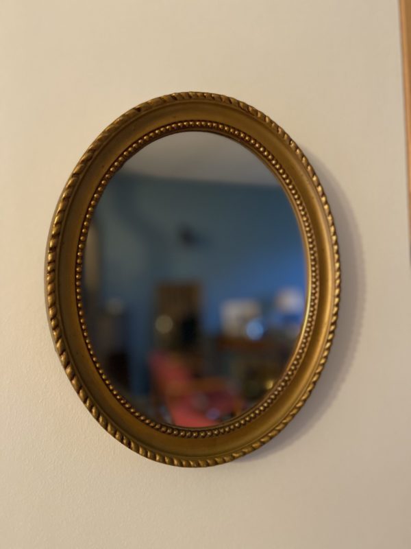 Miroir ovale  -  La décoration