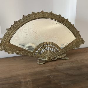 Miroir éventail en bronze  -  La décoration