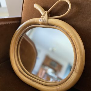 Miroir pomme en bambou vintage  -  La décoration