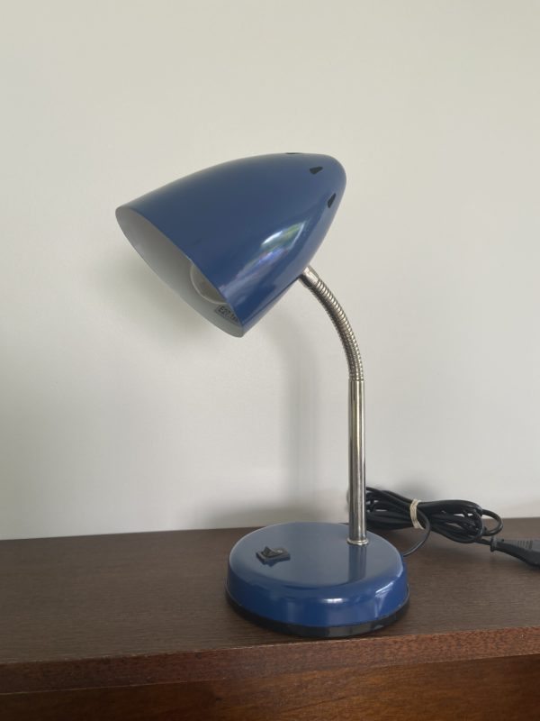 Lampe de bureau bleue azur  -  L'éclairage